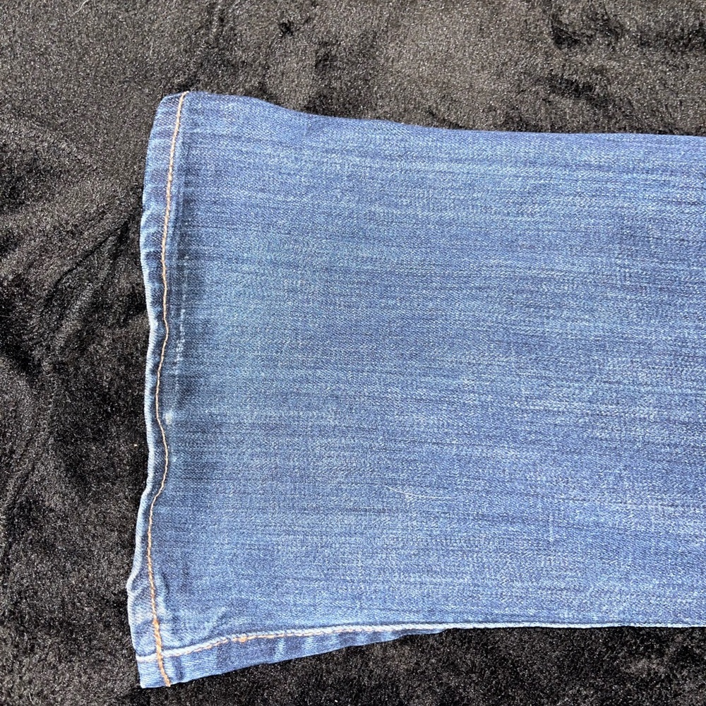 Jeans - Picture 2 of 3